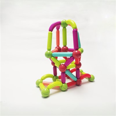 Többszínű mágneses rudak