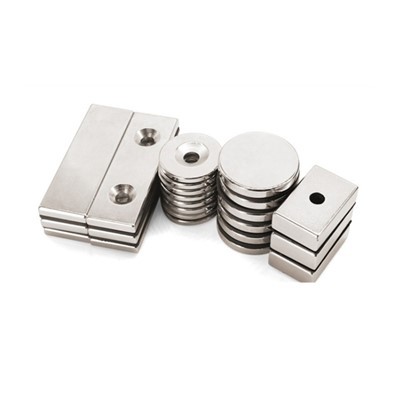 Erőteljes süllyesztett mágnes